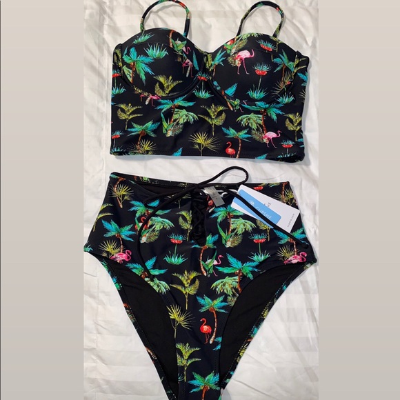 NWT Cupshe “Coconut Palm & Flamingo Print Bikini” - Picture 1 of 4